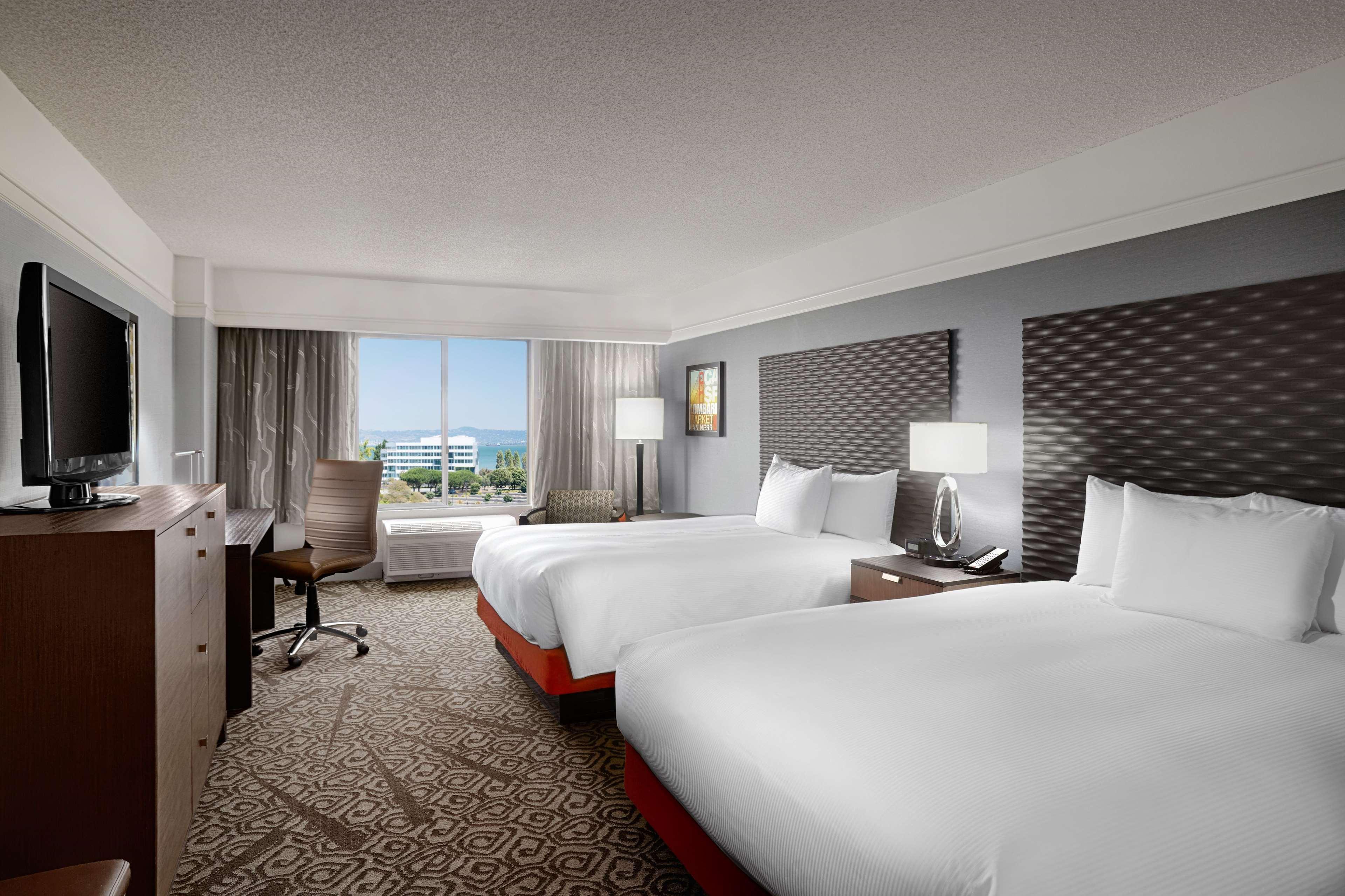 Hotel Doubletree By Hilton San Francisco Airport North Bayfront Brisbane Exterior foto