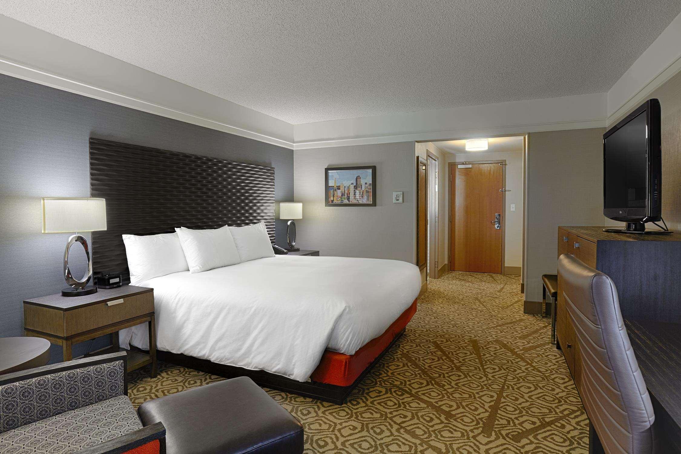 Hotel Doubletree By Hilton San Francisco Airport North Bayfront Brisbane Exterior foto
